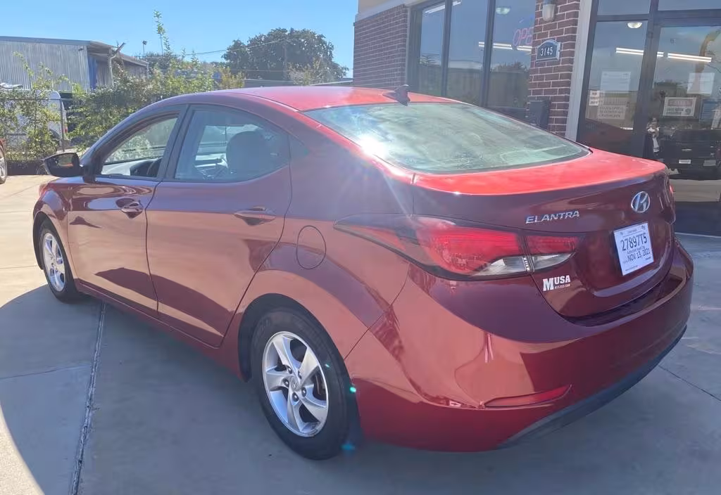 2014 Hyundai Elantra - 5NPDH4AE1EH489238 - Image #1